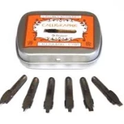 Brause Metallbox mit 6 Kalligraphiefedern